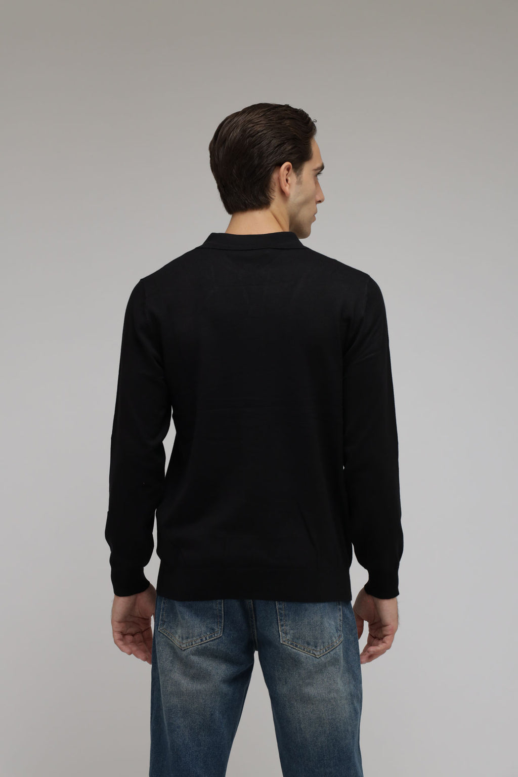 Polo scollo V in maglia