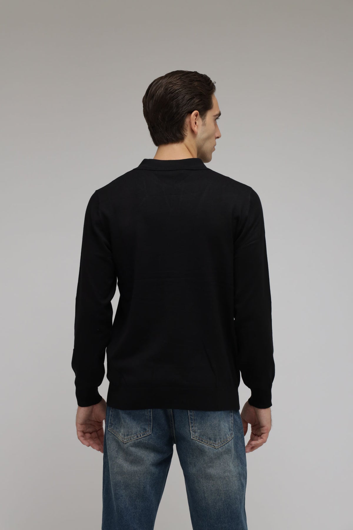 Polo scollo V in maglia