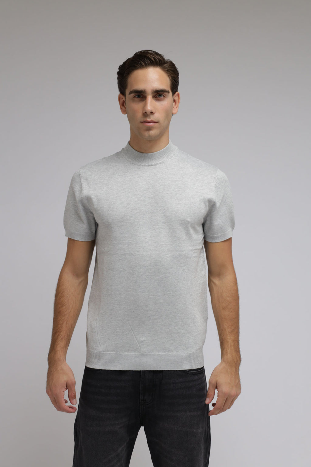 T-shirt accollata in Maglia