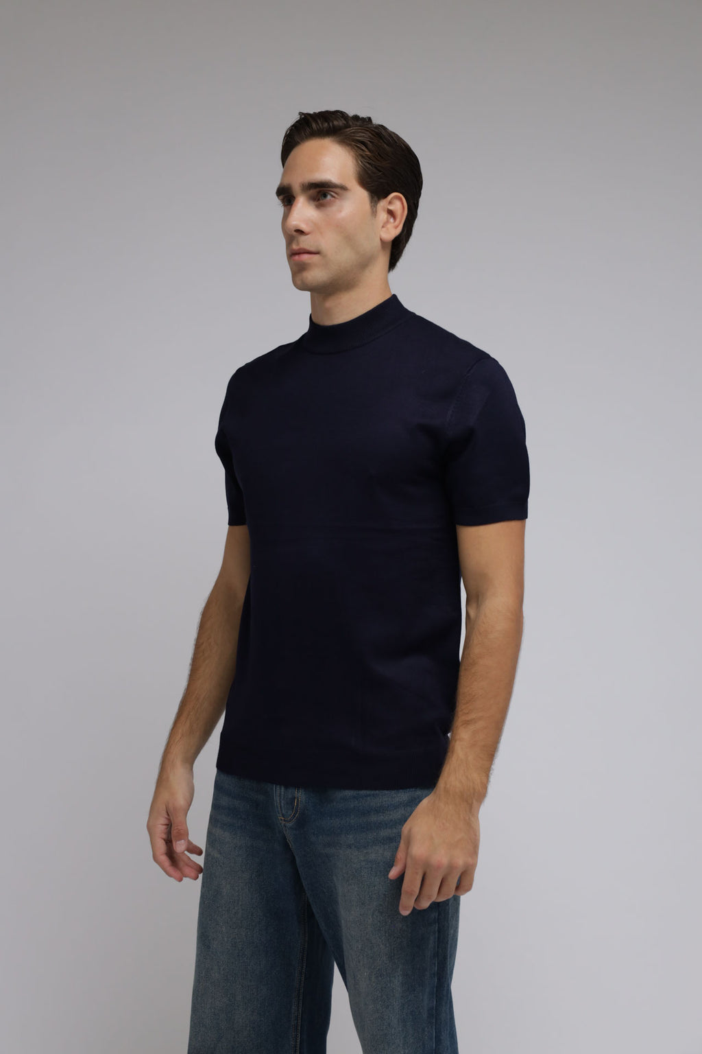 T-shirt accollata in Maglia