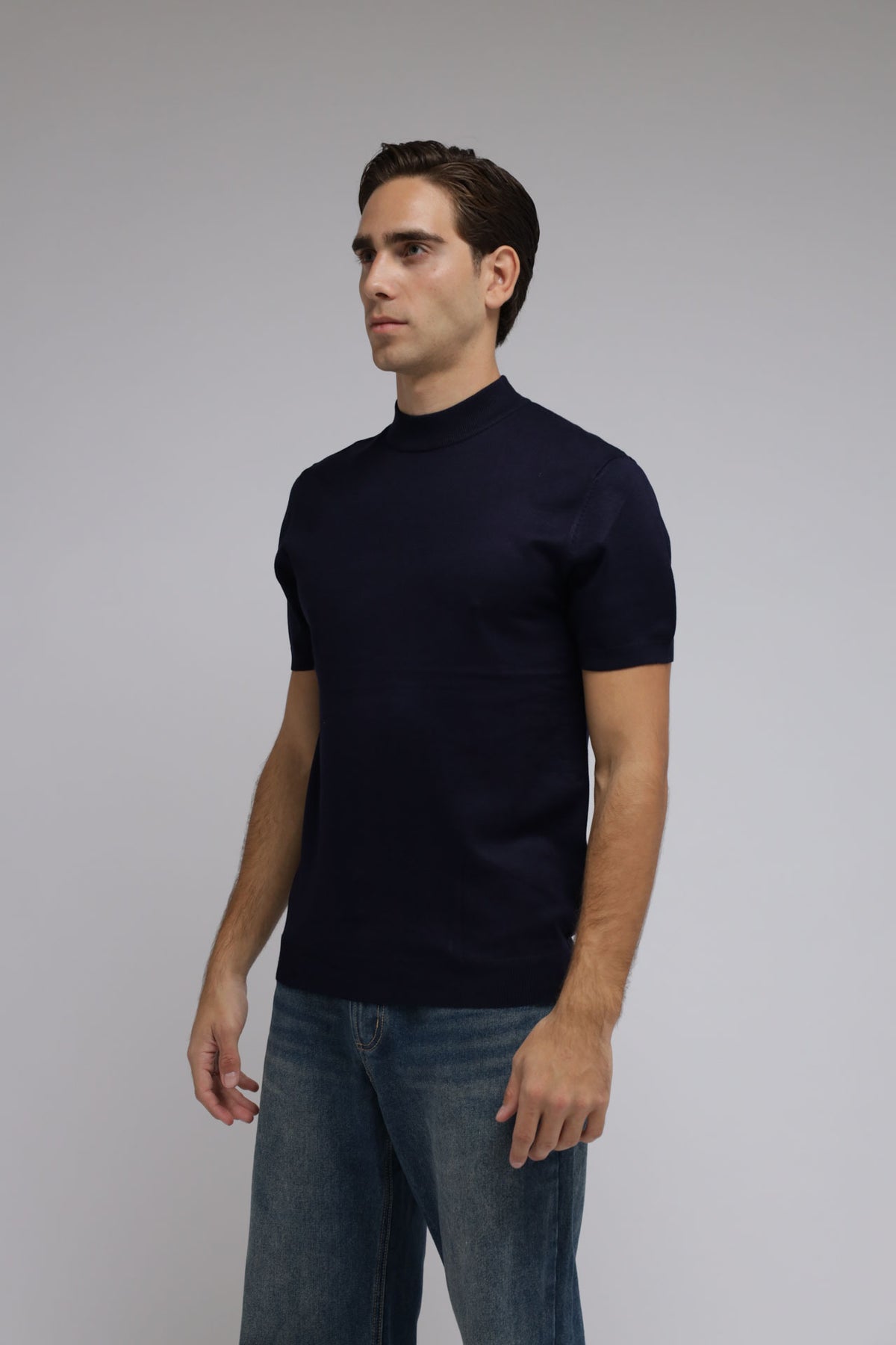 T-shirt accollata in Maglia