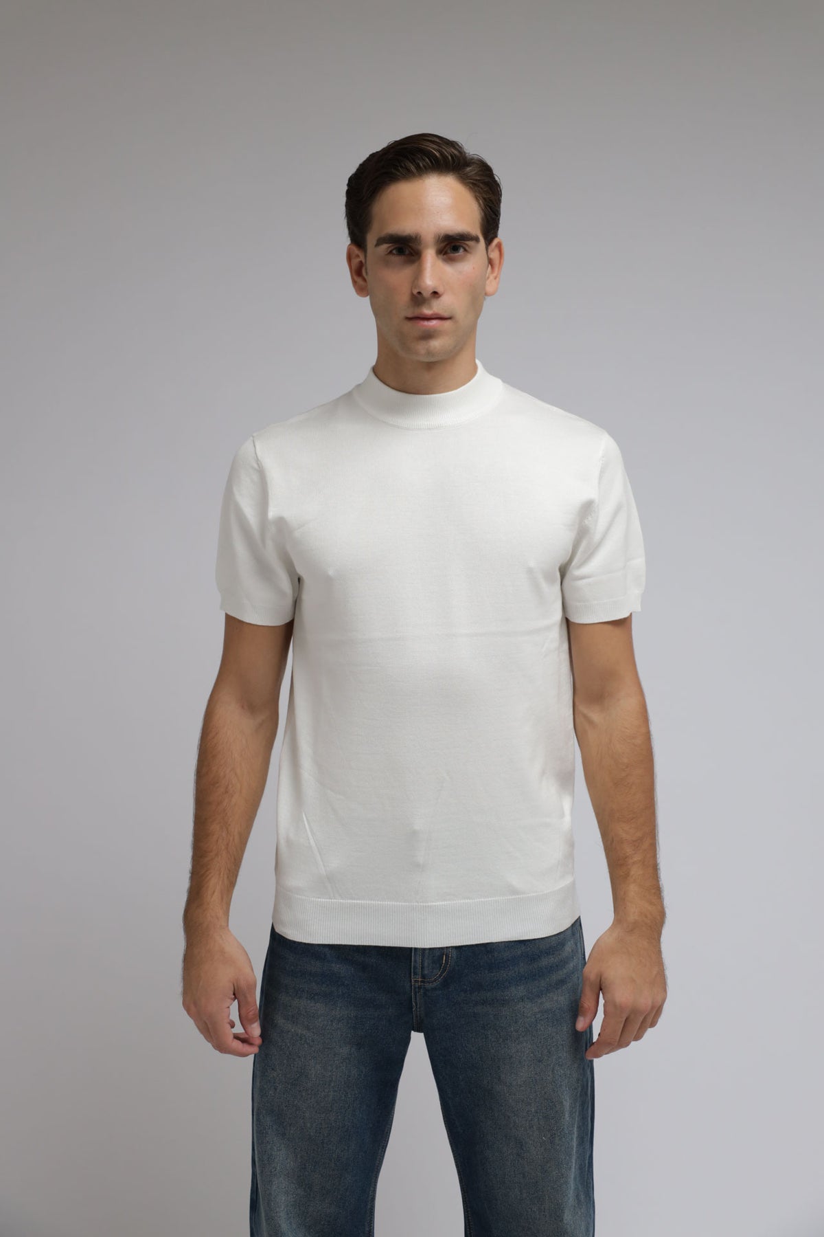 T-shirt accollata in Maglia