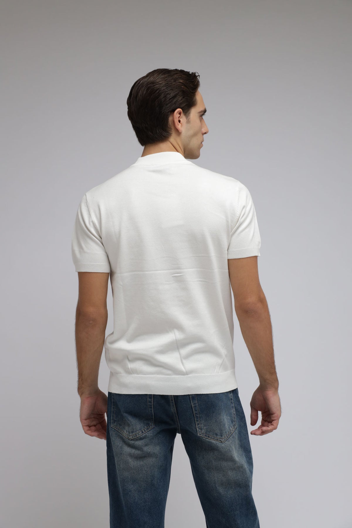 T-shirt accollata in Maglia